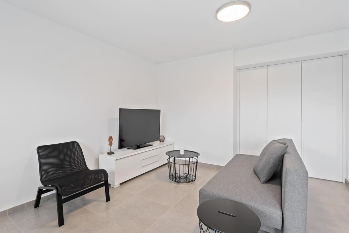 Tranquil Haven - Relax And Unwind In Hamm Luxemburg